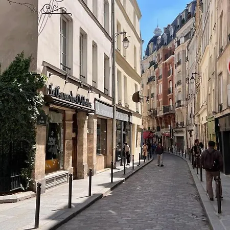 A Gem At Notre Dame With Ac Apartment *
